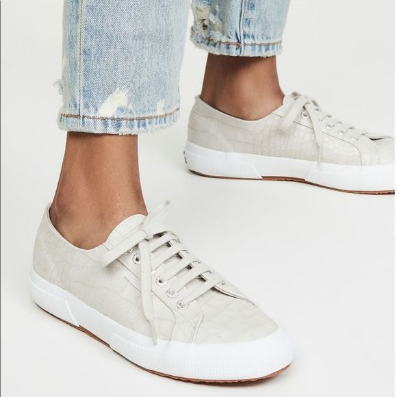 superga croco